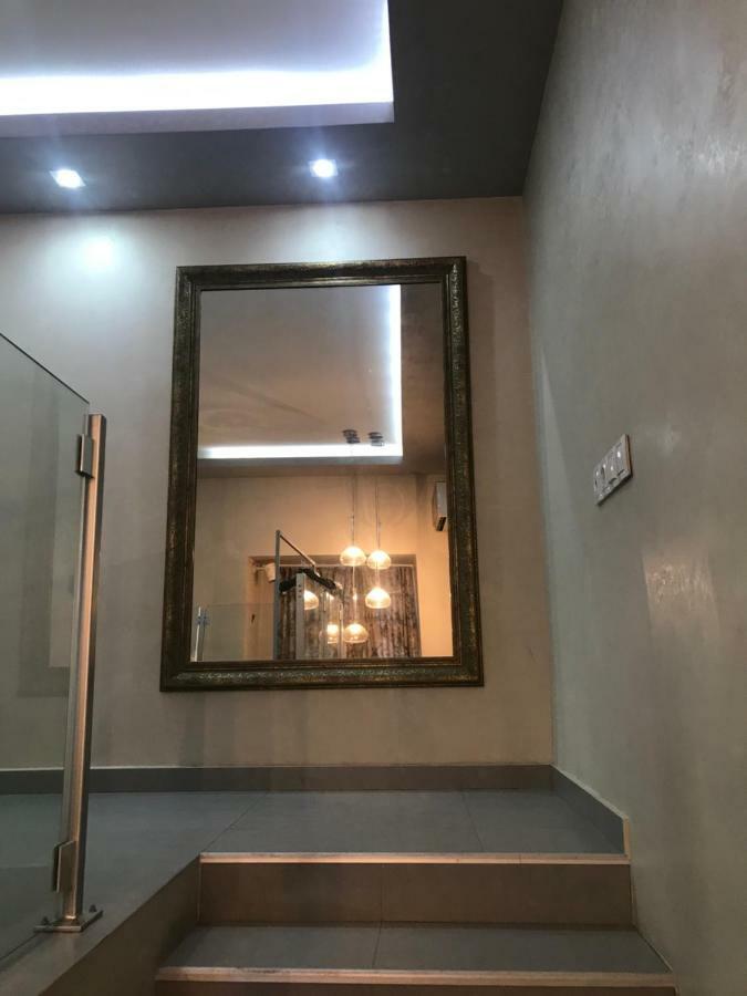 Nice Room Duplex Tbilisi Buitenkant foto